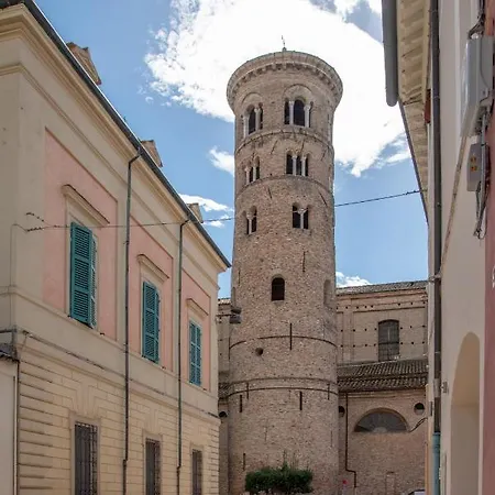 Teodora Pink Lejlighed *